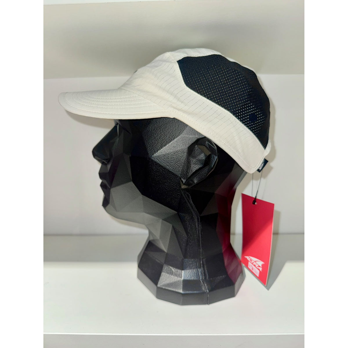Altra Performance Hat | trrail.com