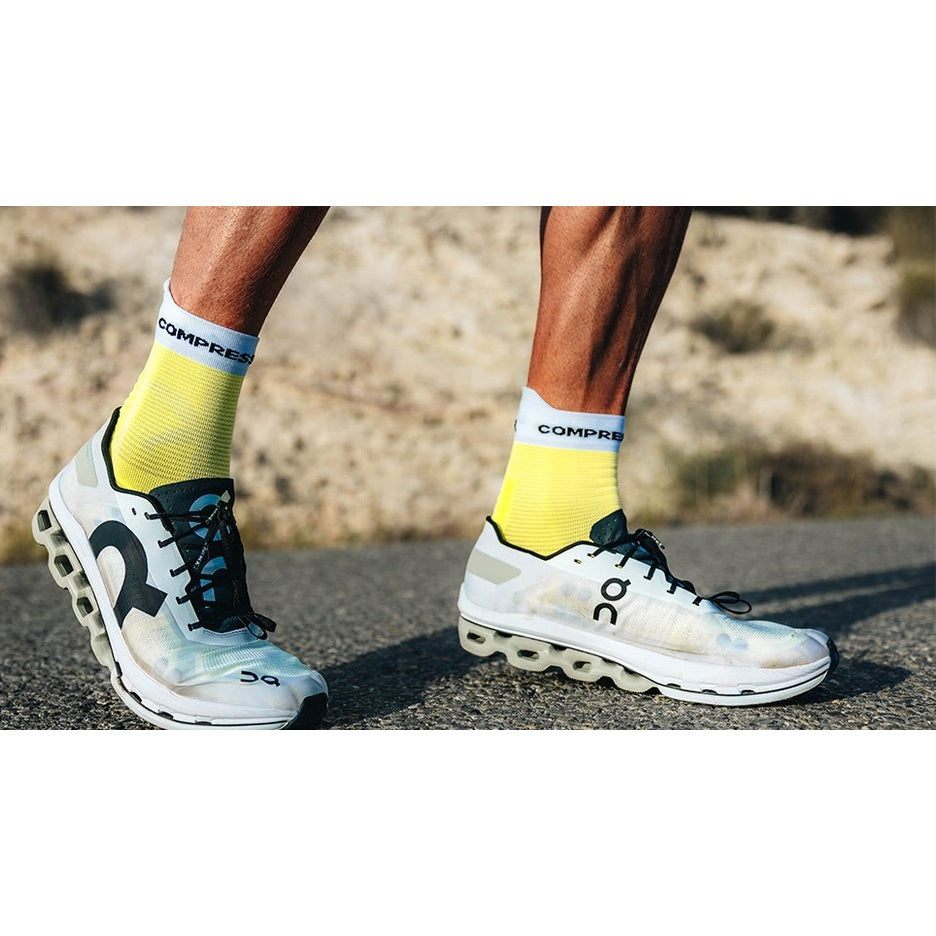 Compressport Pro Racing Socks Run V4.0 High | trrail.com