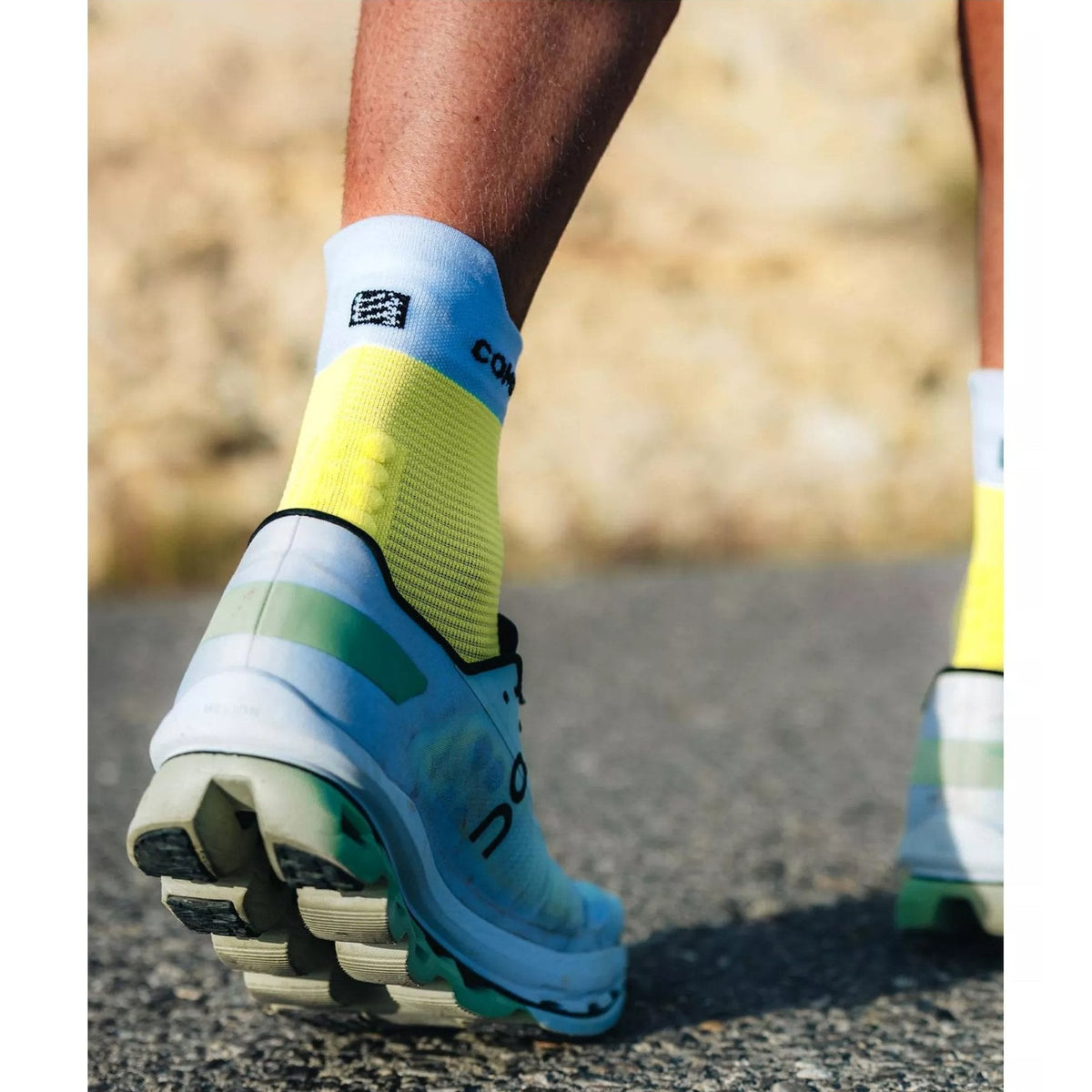 Compressport Pro Racing Socks Run V4.0 High | trrail.com