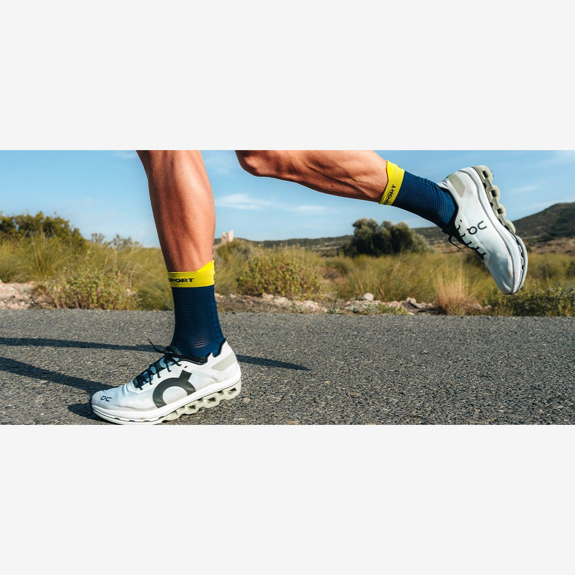 Compressport Pro Racing Socks Run V4.0 High | trrail.com