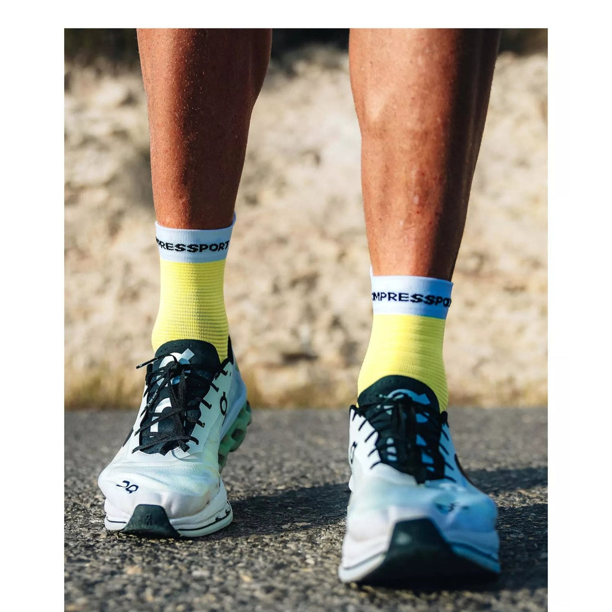 Compressport Pro Racing Socks Run V4.0 High | trrail.com