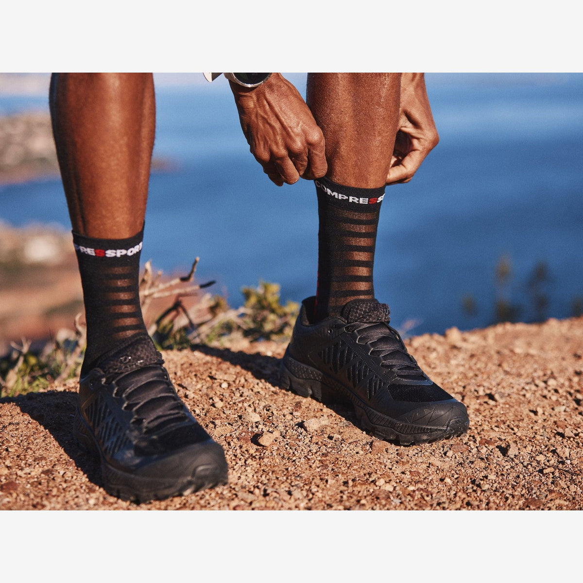 Compressport Pro Racing Socks Run V4.0 Ultralight High | trrail.com