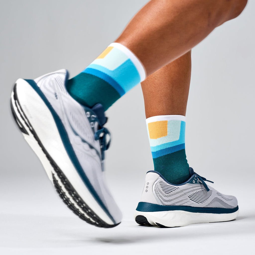 Feetures Elite Light Cushion Mini Crew V2 | trrail.com
