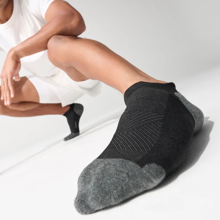 Feetures | Elite | Max Cushion | No Show Tab V2 | trrail.com