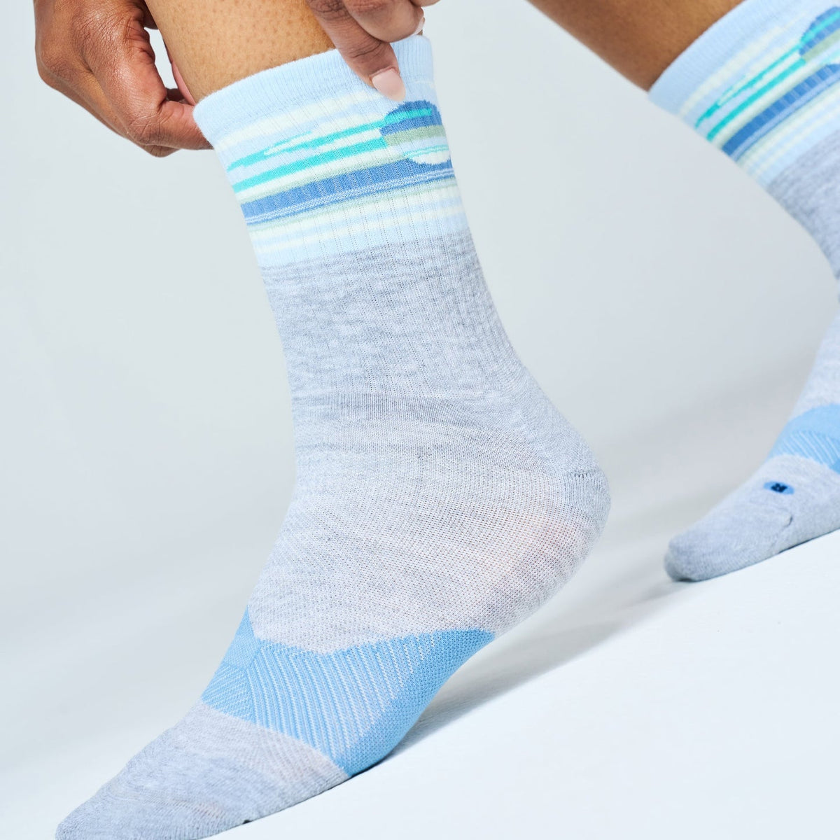 Feetures Trail Max Cushion Mini Crew | trrail.com