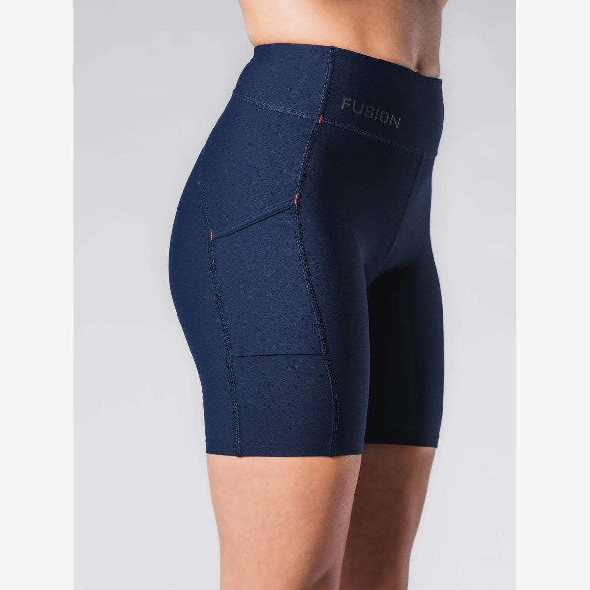 Fusion Short Training Tight Dames | trrail.com