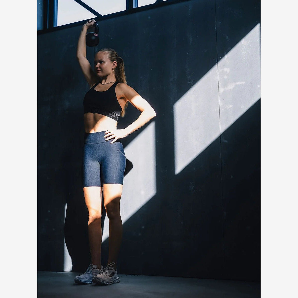 Fusion Short Training Tight Dames | trrail.com