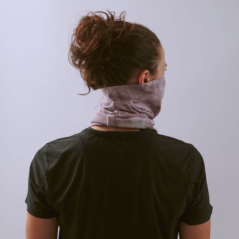 Våga Tie Dye Lightweight Neck Gaiter | trrail.com