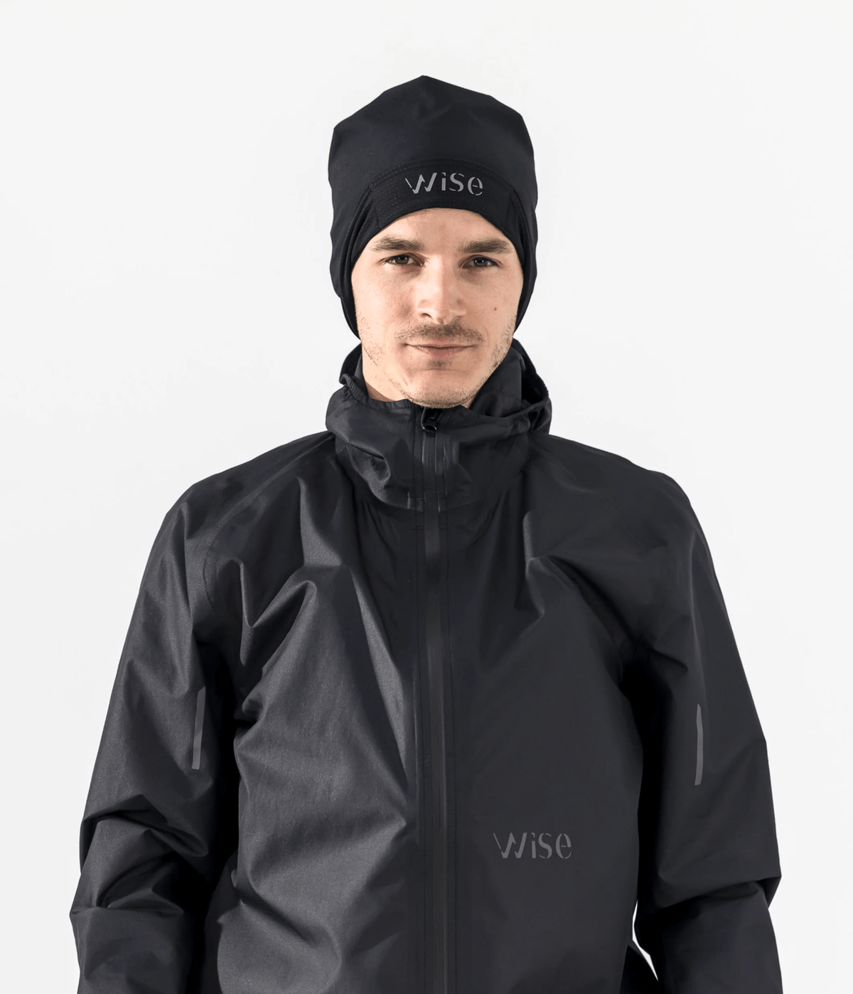 Wise | Ultimate Beanie | Hardloopmuts | Zwart | trrail.com