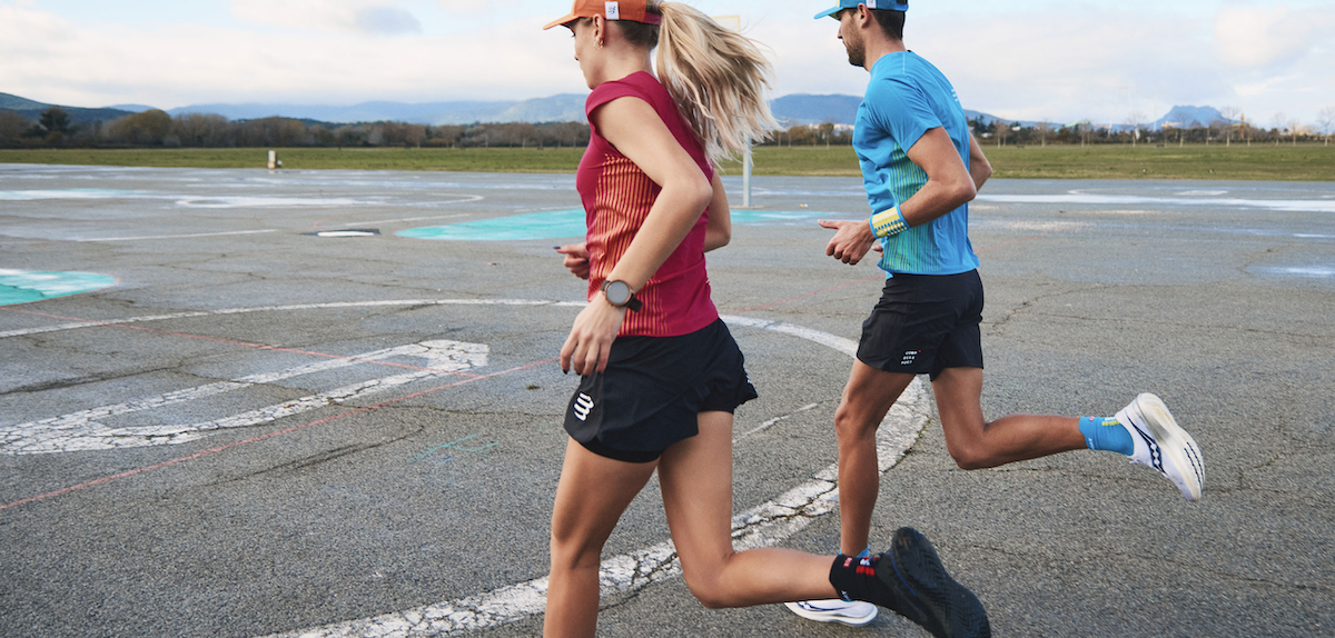 Compressport | Pro Racing Socks Run V4.0 High | Hardloopsokken | trrail.com
