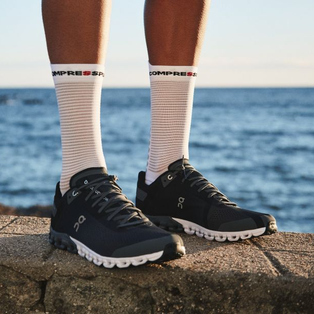 Compressport | Pro Racing Socks Run V4.0 High | Hardloopsokken | trrail.com