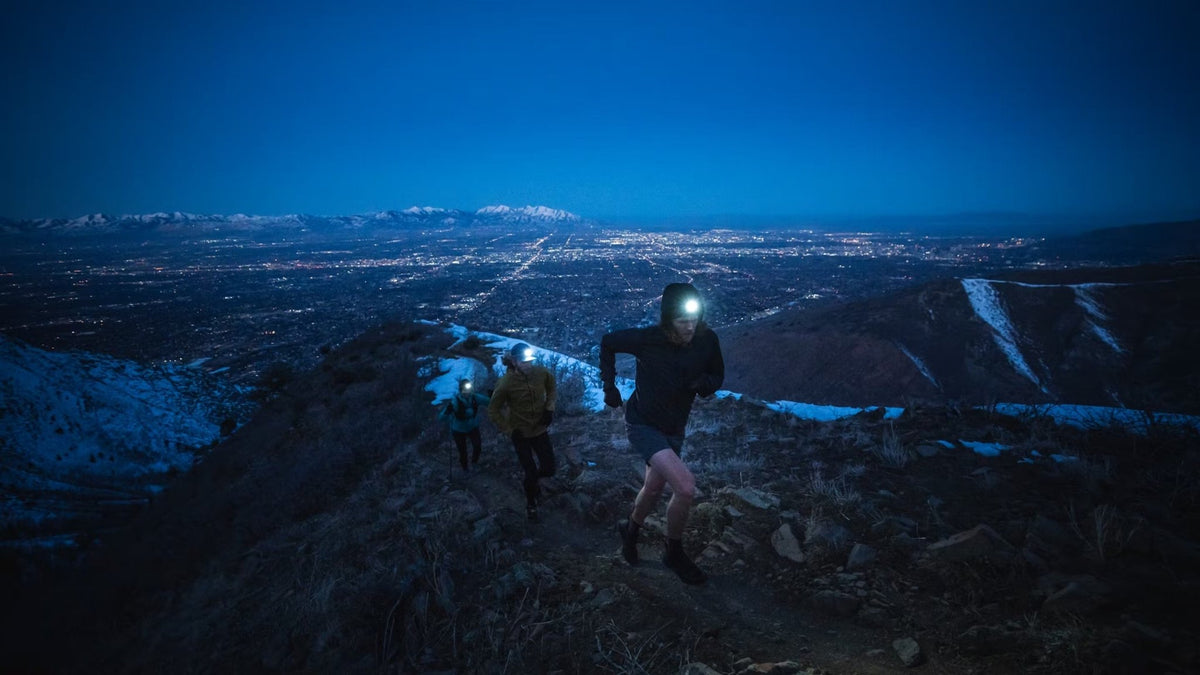 Kies de juiste hoofdlamp voor je volgende trailrun avontuur - trrail.com