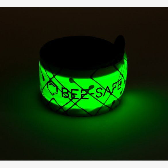 Bee Safe | Led Click Band | Oplaadbare Led Armband | USB-C | trrail.com