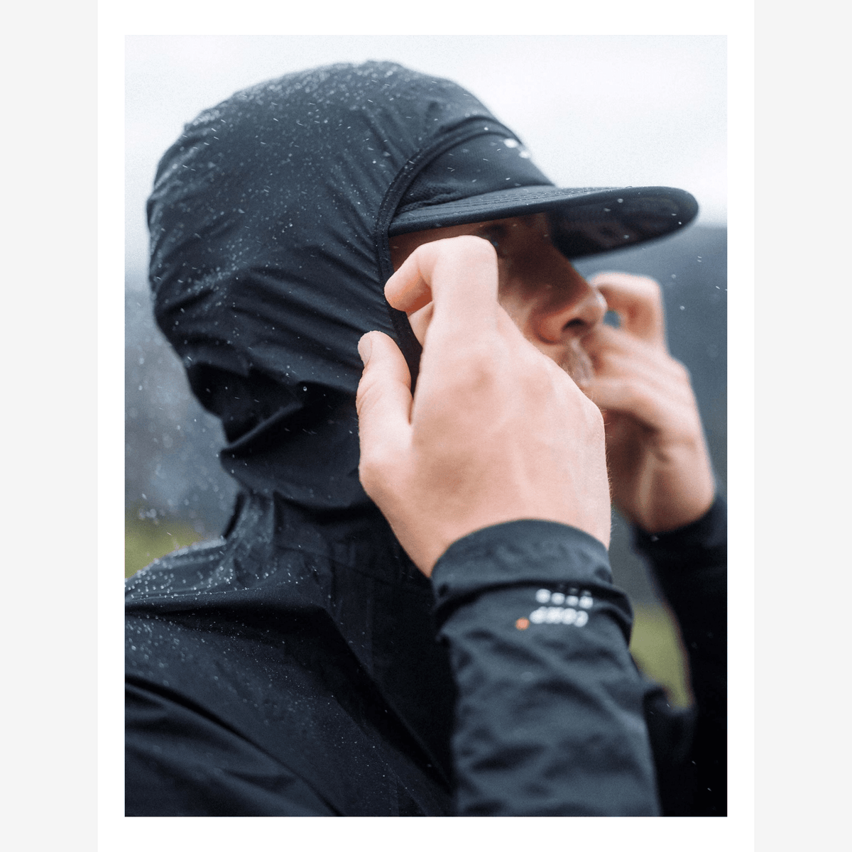 Compressport | Hurricane Waterproof Jacket 10/10 | 2.5-Laags Regenjas | Heren (10k) | trrail.com