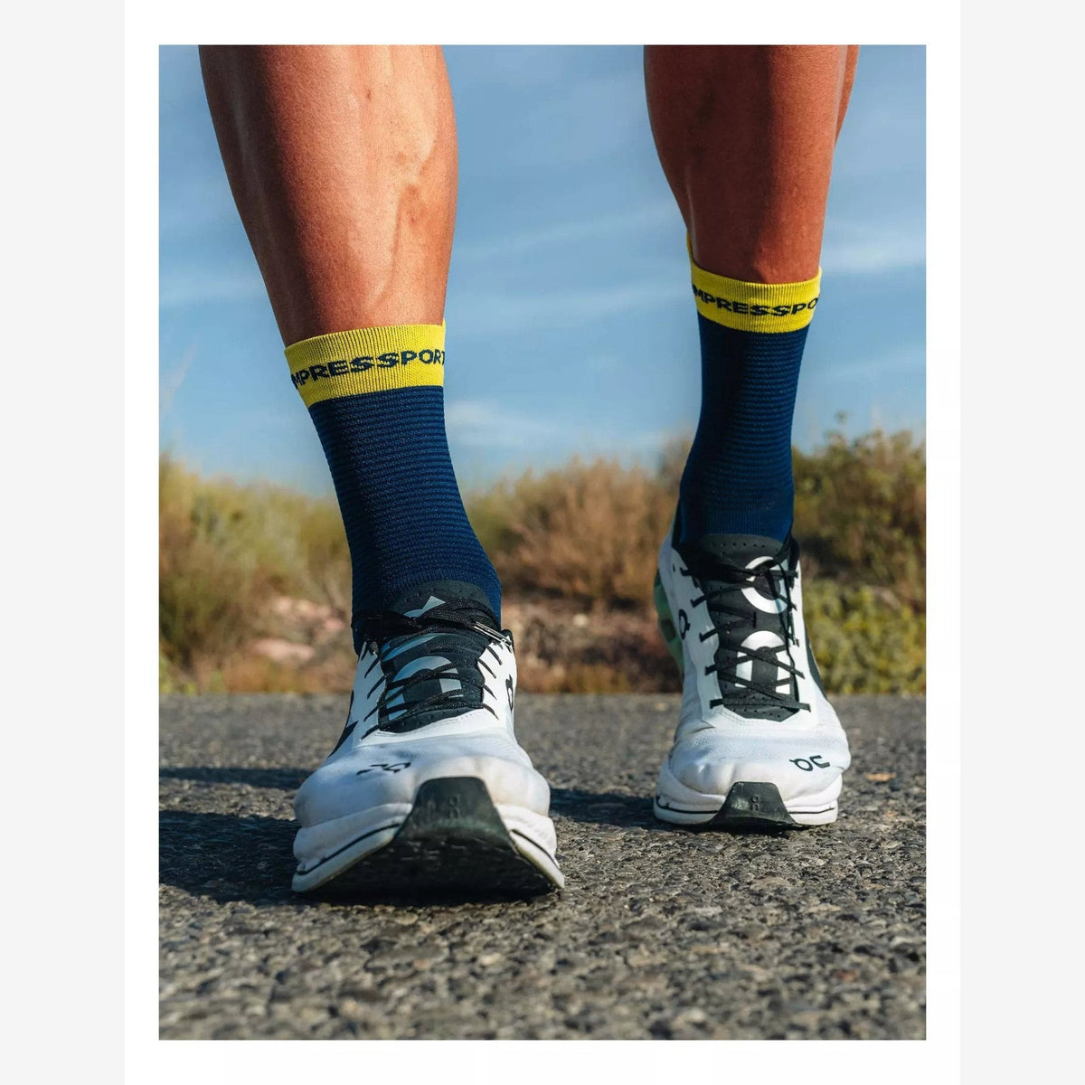 Compressport Pro Racing Socks Run V4.0 High | trrail.com