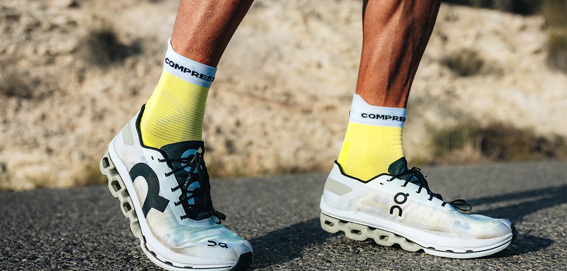 Compressport Pro Racing Socks Run V4.0 High | trrail.com