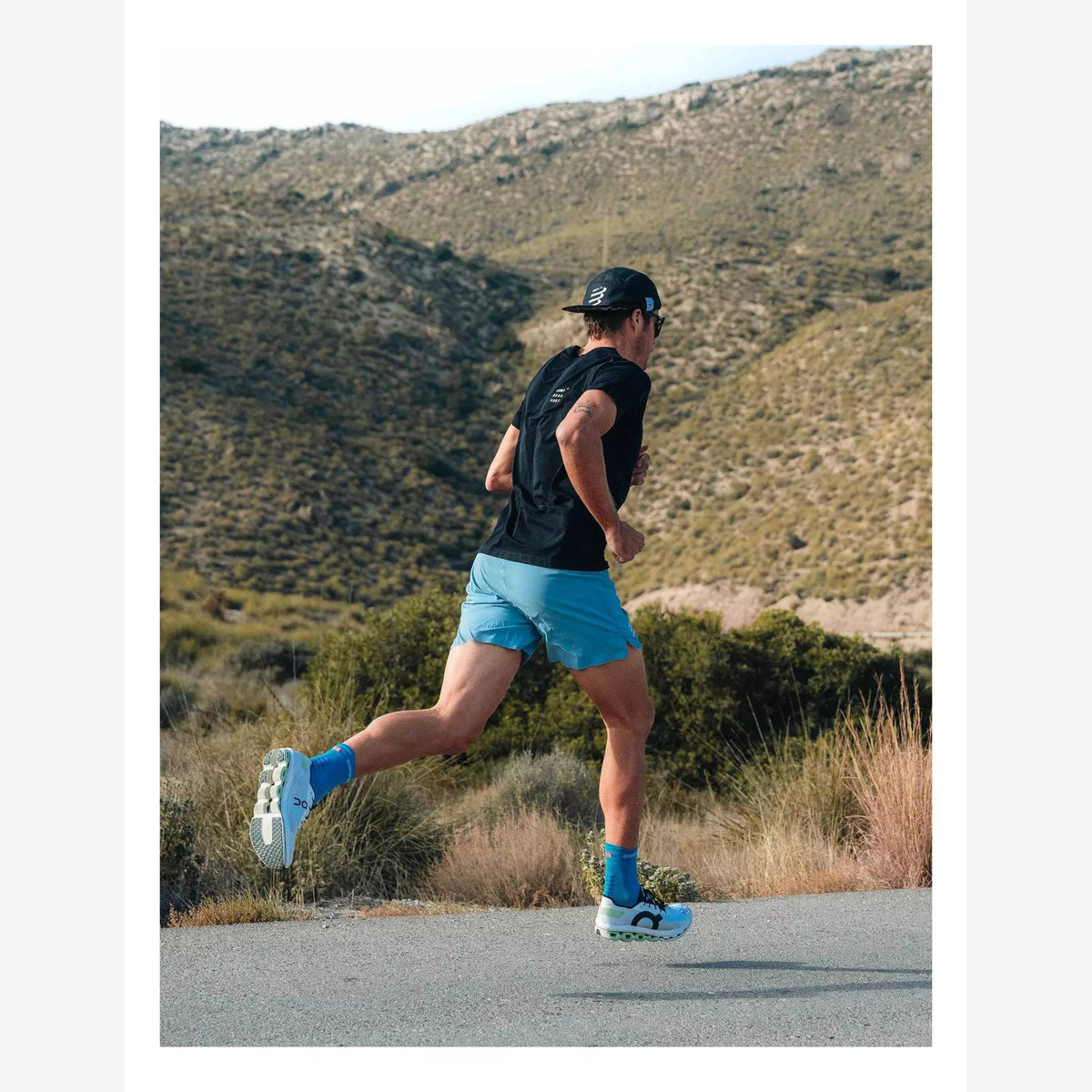 Compressport Pro Racing Socks Run V4.0 High | trrail.com