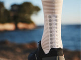 Compressport | Pro Racing Socks Run V4.0 High | Hardloopsokken | trrail.com