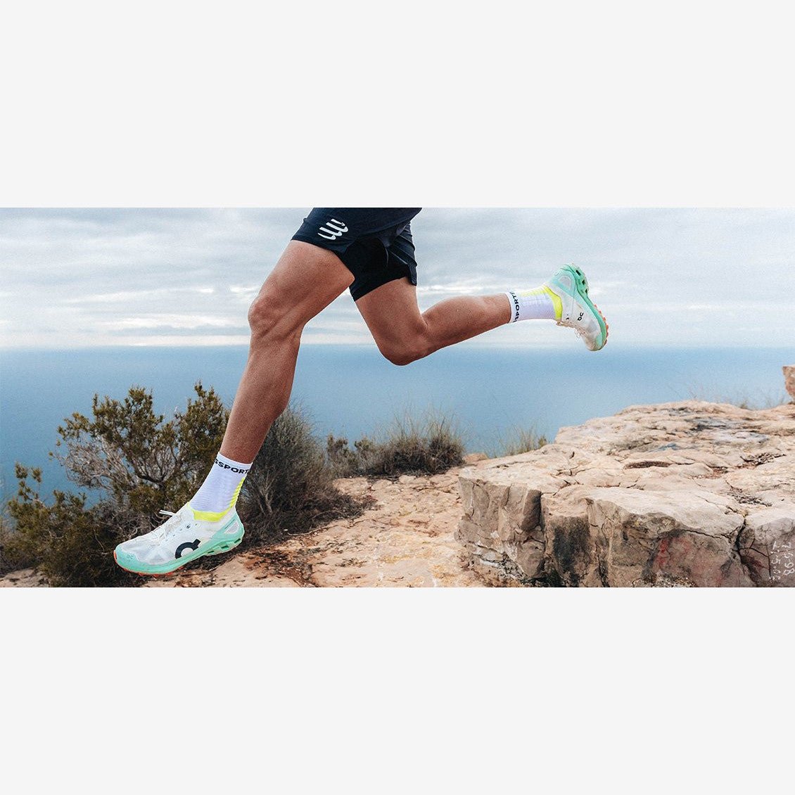 Compressport Ultra Trail Socks V2.0 - trrail.com