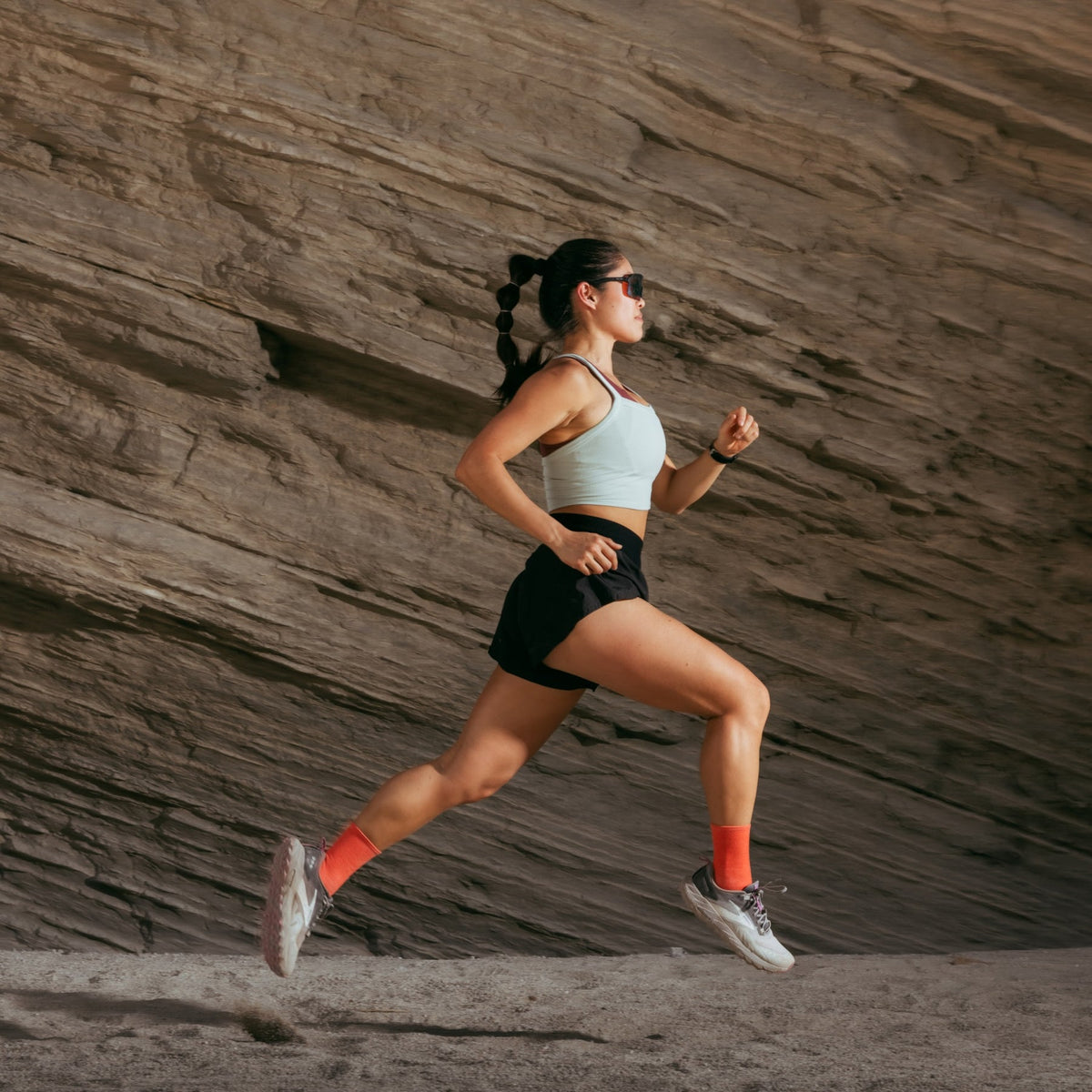Darn Tough 1068 Run Micro Crew Dames | trrail.com
