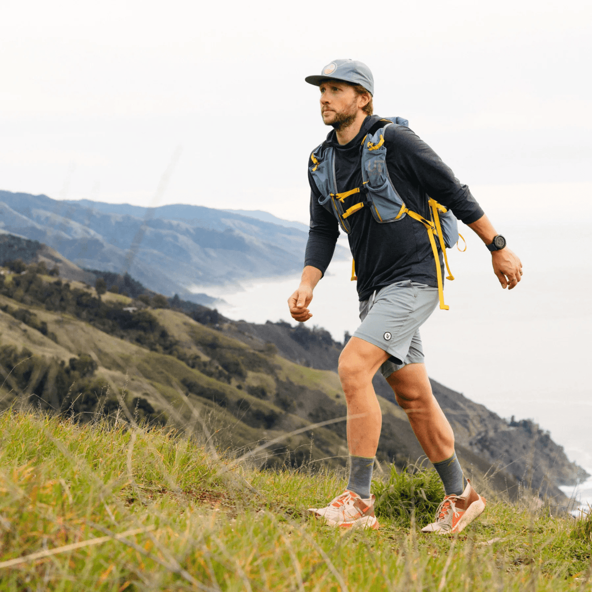 Darn Tough 1972 Light Hiker Micro Crew Cushion Heren | trrail.com
