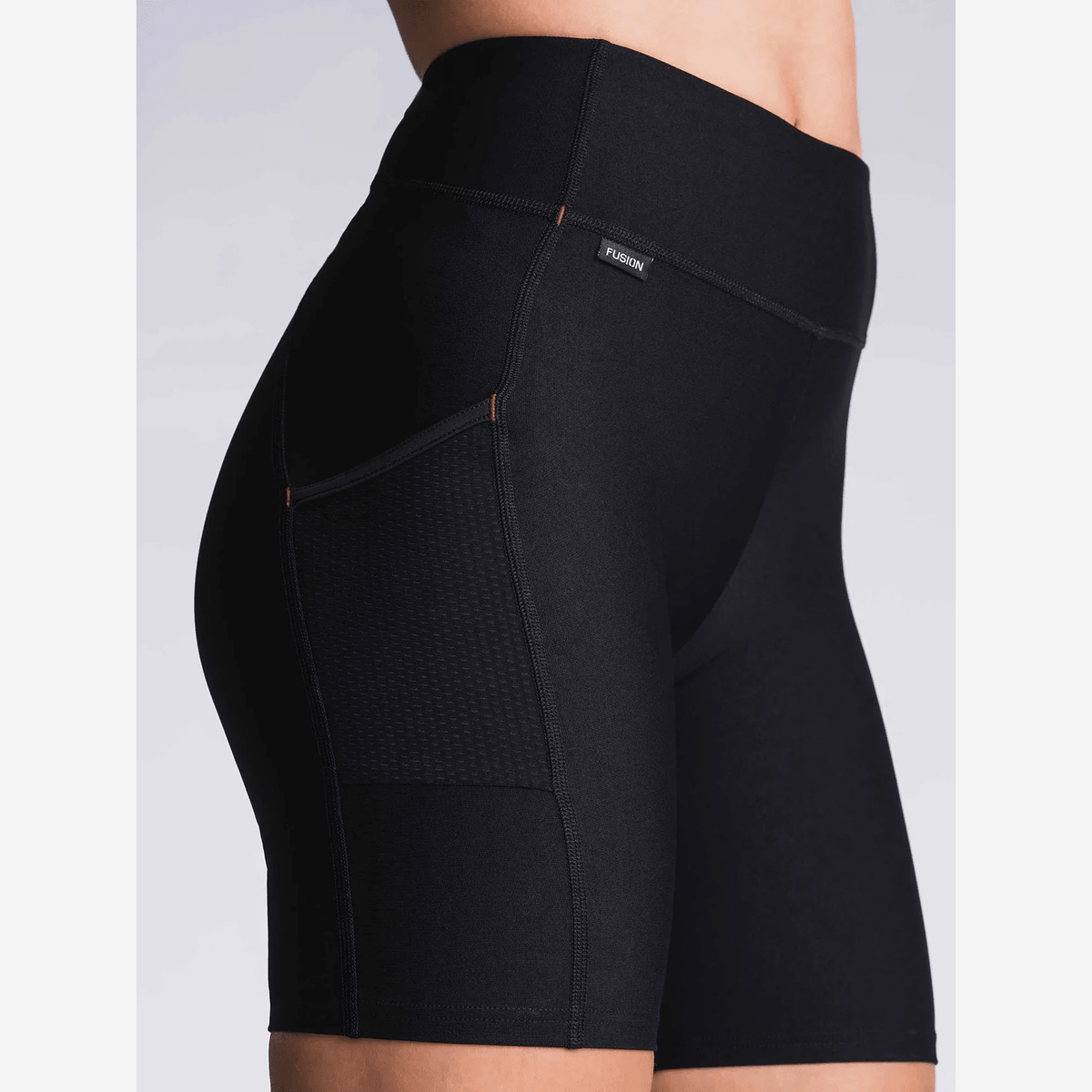 Fusion Short Training Tight Dames | trrail.com