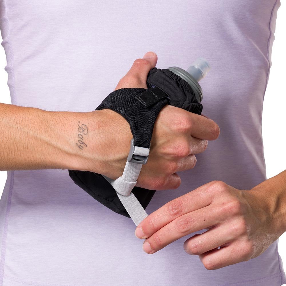 Nathan Pinnacle 18 oz Handheld | trrail.com