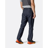 Rab Phantom Waterproof Pants in zwart – gedragen door man, achteraanzicht