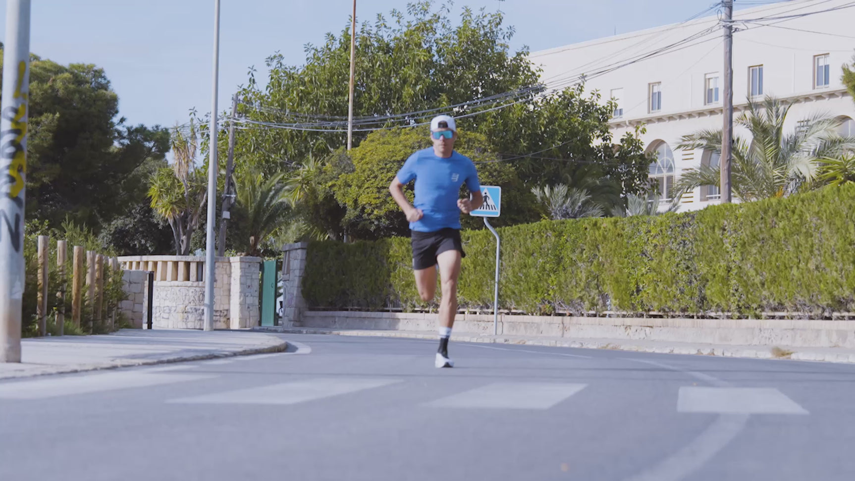 Compressport Mid Compression Socks V2.0 | trrail.com