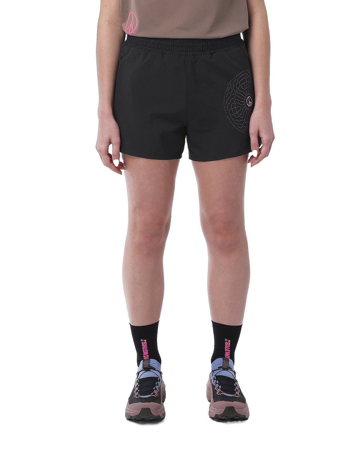 Salomon SHKout Core 4" Shorts Courtney Dames | trrail.com