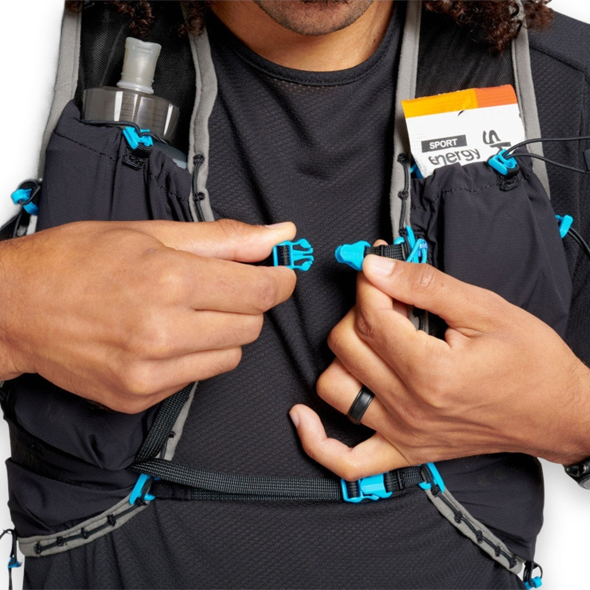 Ultimate Direction | Race Vest 6 | 6 Liter | Unisex | +2 Soft Flasks | trrail.com