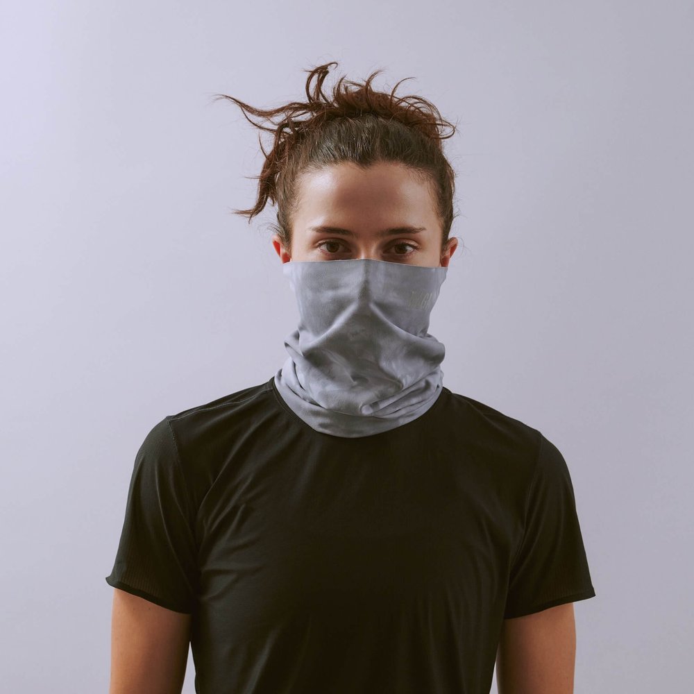 Våga Tie Dye Lightweight Neck Gaiter | trrail.com
