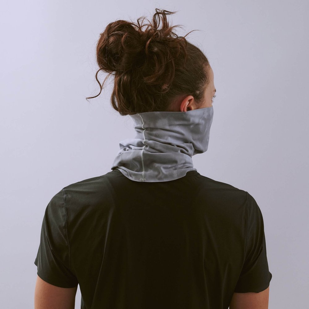 Våga Tie Dye Lightweight Neck Gaiter | trrail.com