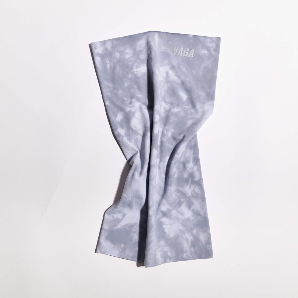 Våga Tie Dye Lightweight Neck Gaiter | trrail.com