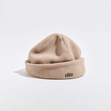 Våga Fleece Beanie in taupe – met omgeslagen rand, vooraanzicht