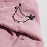 Våga Fleece Neck Gaiter in oudroze – close-up van fleece en trekkoord