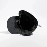 Vaga Padded Hiker Cap in Schwarz – Innenansicht mit gepolstertem Stirnband und Kordel