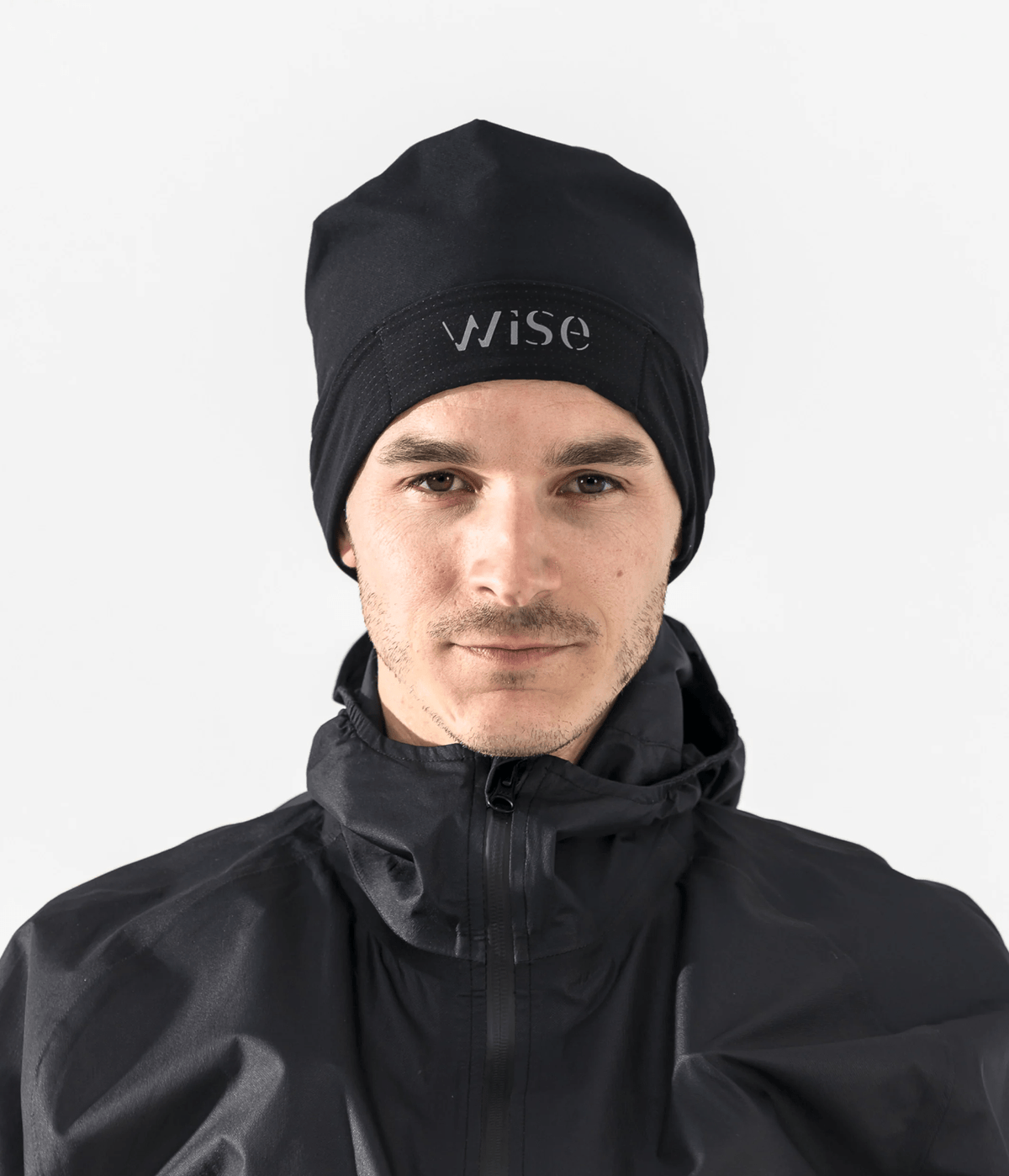 Wise | Ultimate Beanie | Hardloopmuts | Zwart | trrail.com